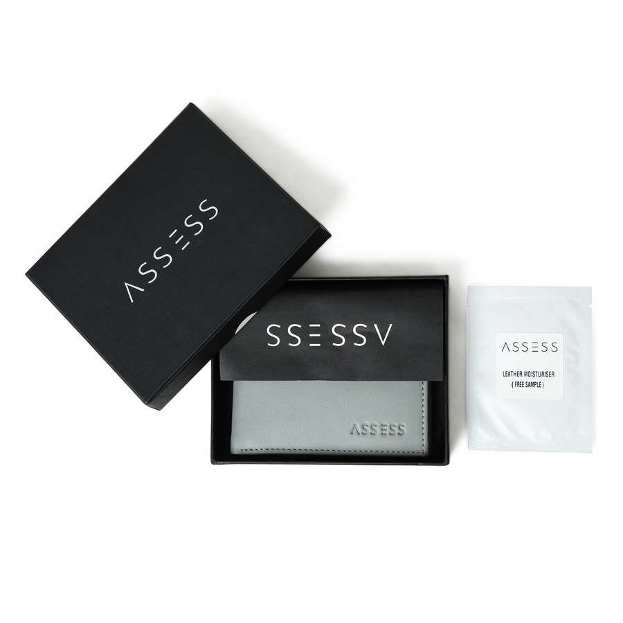 Basic-leather-coin-flap-wallet-griffin-3 Basic-leather-coin-flap-wallet-griffin